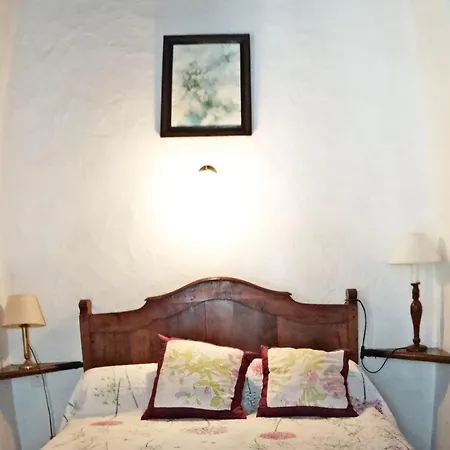 Maison De Charme Au Bourg De Avec Jardin Pour 4 Pers - Fr-1-823-9 Noirmoutier-en-l'Ile